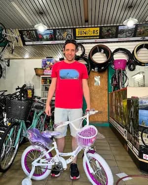 Cliente con su bicicleta #11